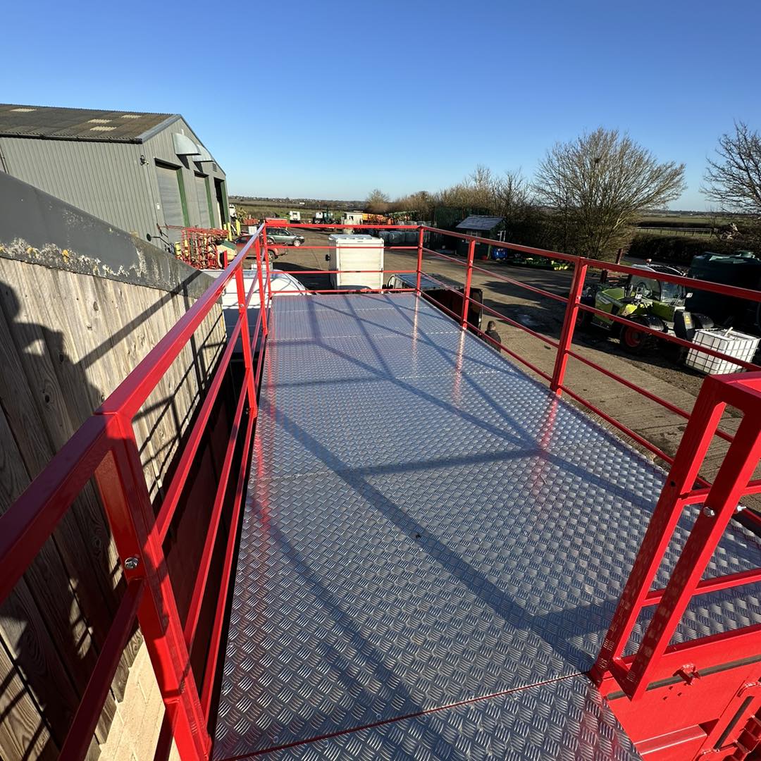 20FT SHIPPING CONTAINER ROOF TERRACE WITH STAIRS