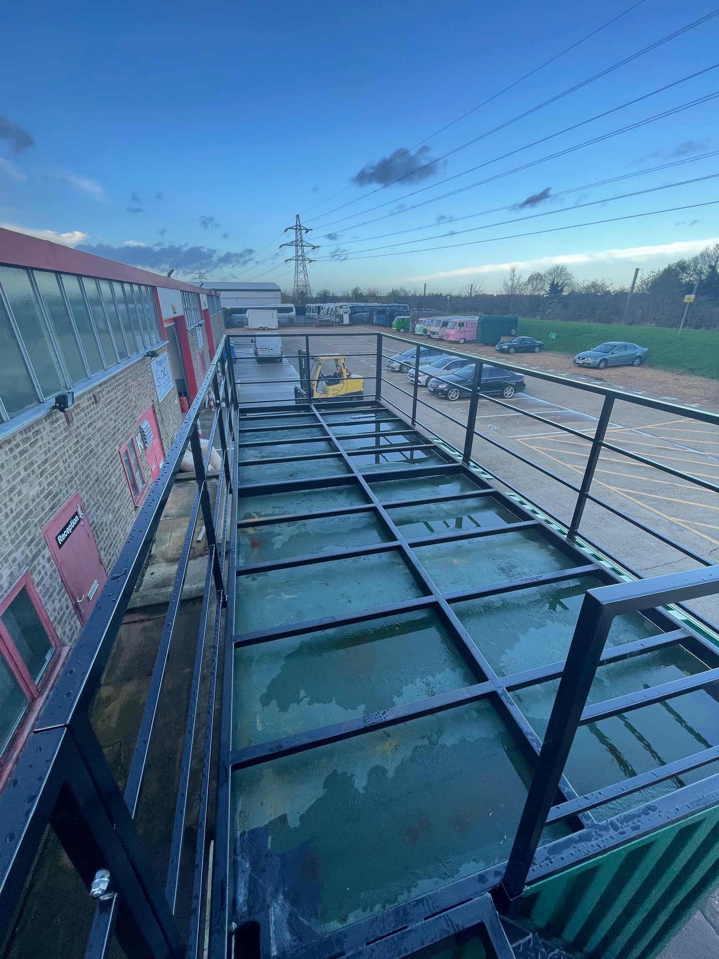 20FT SHIPPING CONTAINER ROOF TERRACE WITH STAIRS