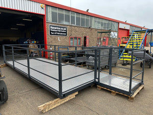 20FT SHIPPING CONTAINER ROOF TERRACE WITH STAIRS